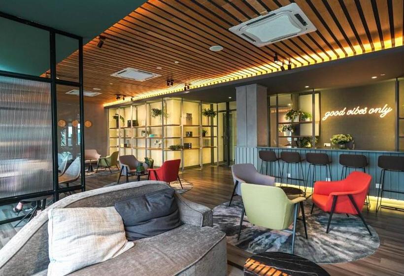 هتل Ceylonz Seasonal Suites