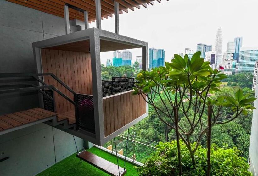 هتل Ceylonz Seasonal Suites