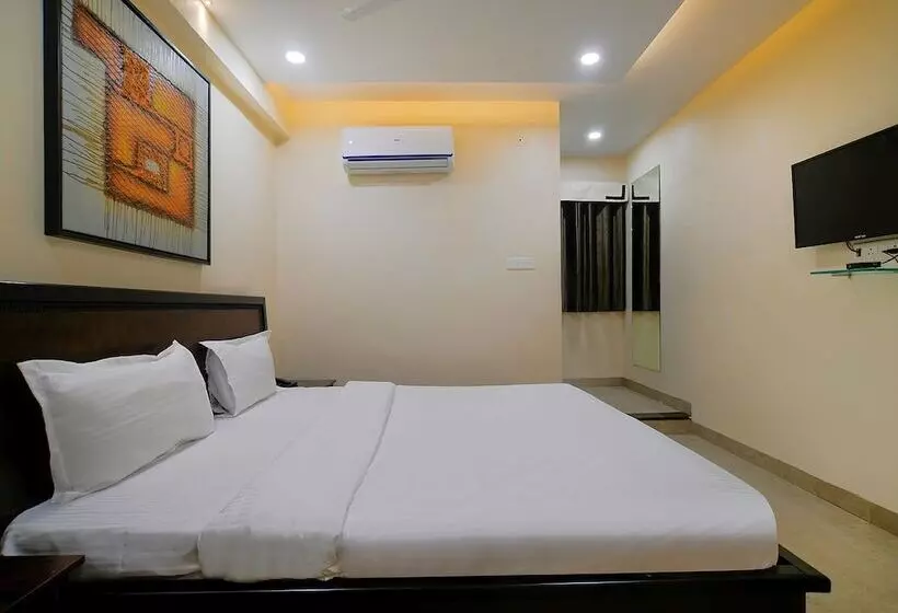 Fabhotel Imperial Regency
