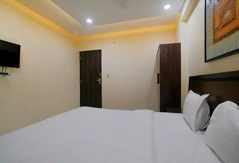 Fabhotel Imperial Regency