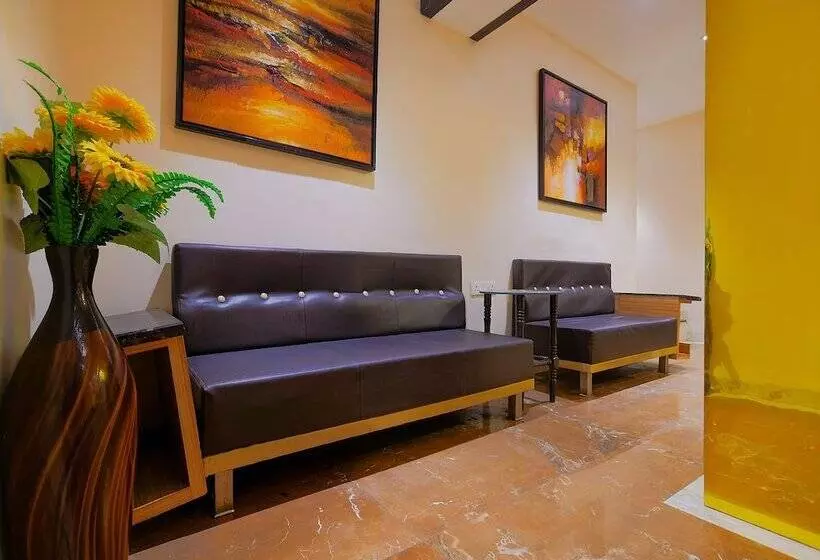 Fabhotel Imperial Regency