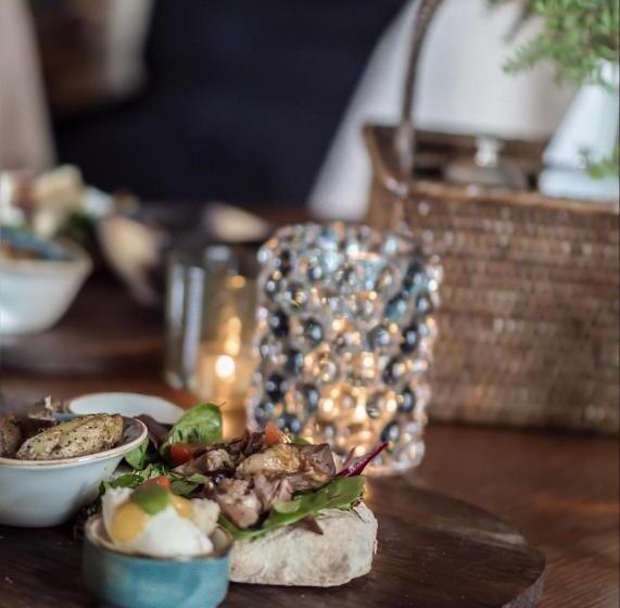 Отель Vertshuset Konow