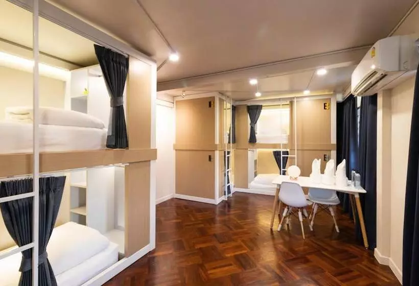 ホテル Oyo 666 Apollo 19 Hostel