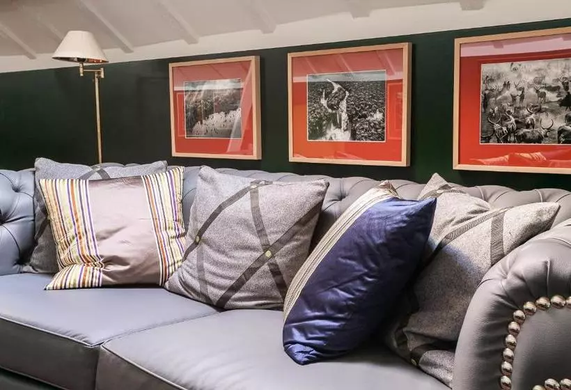 Rosegarden Essence Sintra by Unlock Hotels