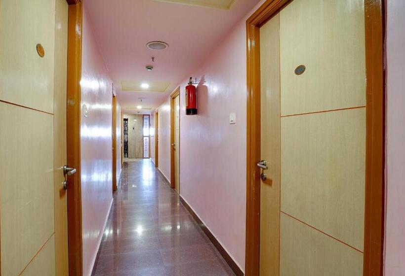 בית מלון כפרי Shanthaa Residency