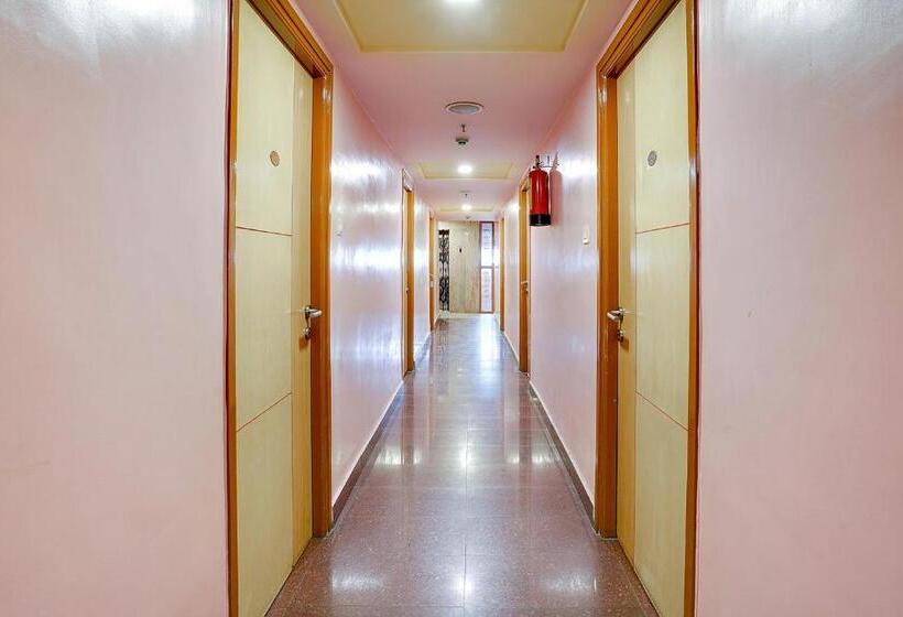 בית מלון כפרי Shanthaa Residency