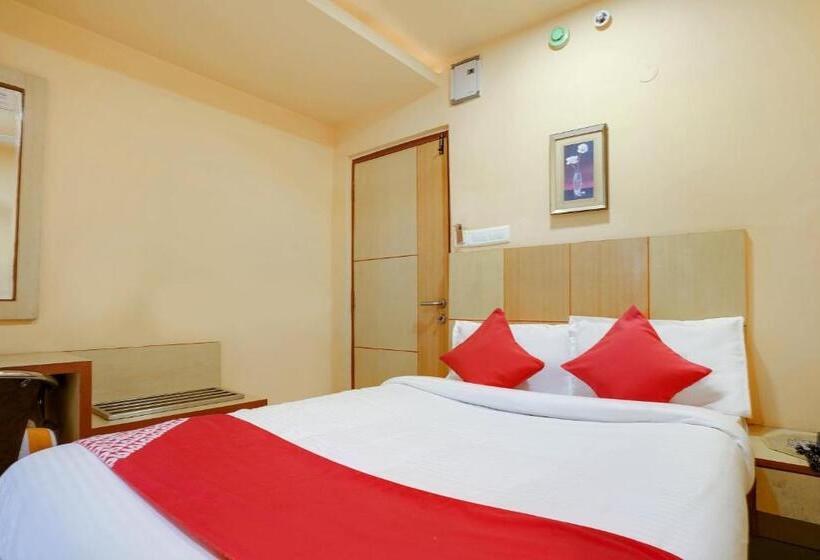 בית מלון כפרי Shanthaa Residency