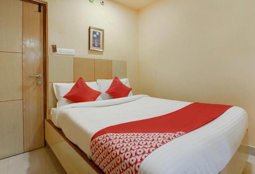 בית מלון כפרי Shanthaa Residency