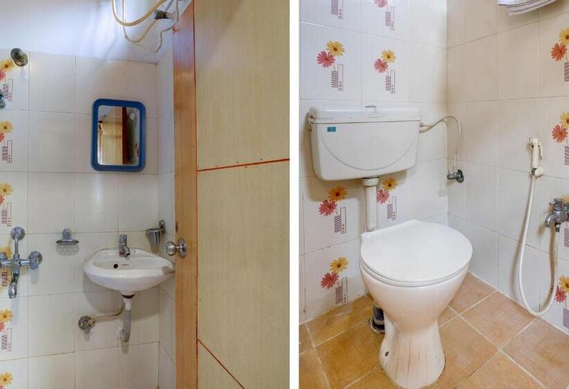 בית מלון כפרי Shanthaa Residency