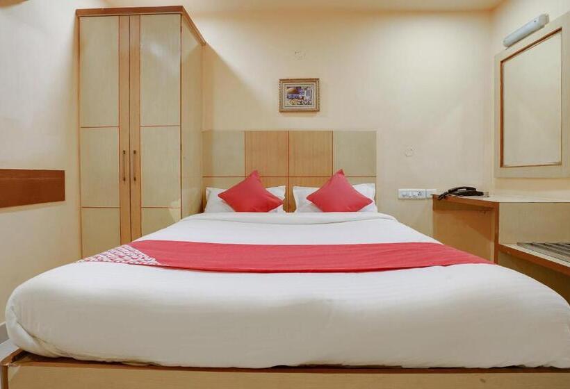 בית מלון כפרי Shanthaa Residency