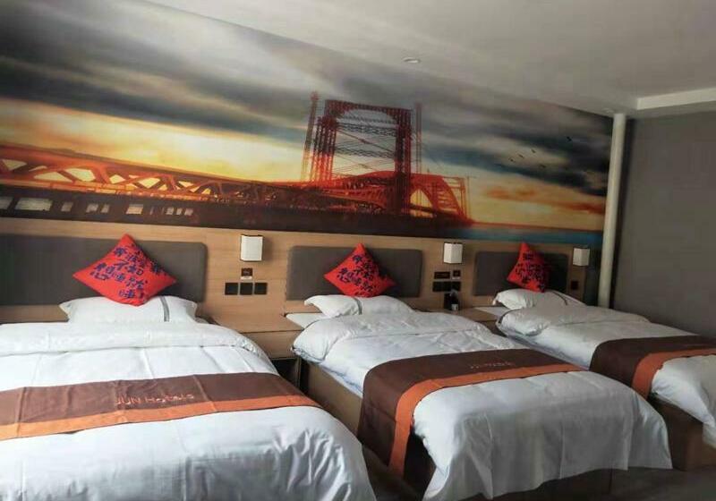 Jun Hotels Dezhou Decheng District Hubin South Avenue Wanda Plaza