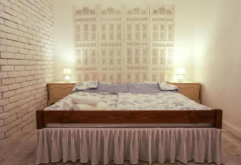 ペンション Karolina Vendégház