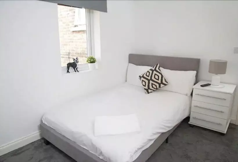 30 Beckenham Studios