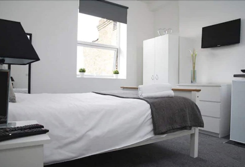 30 Beckenham Studios