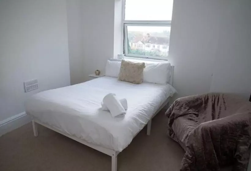 30 Beckenham Studios