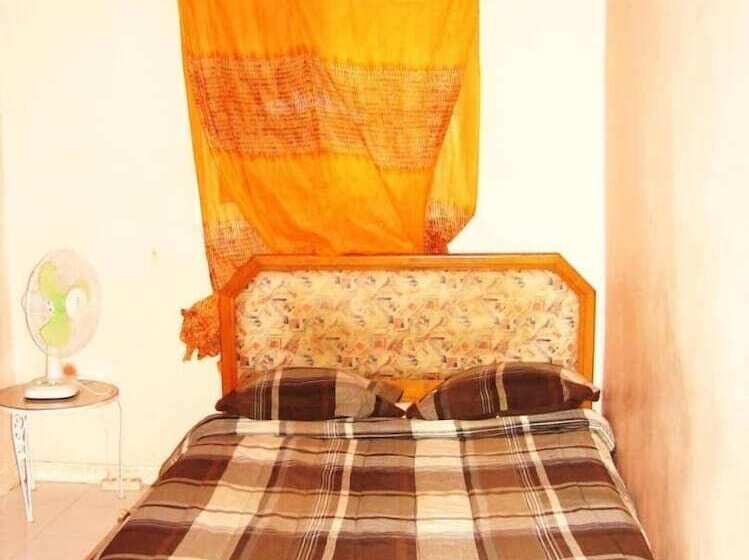 Auberge Samiraa   Hostel