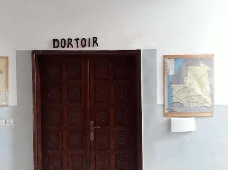 Auberge Samiraa   Hostel