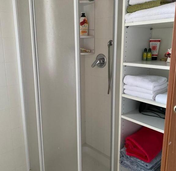 צימר Pool & Garden Villa Lelia