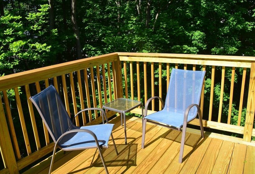 مبيت وإفطار Moon Over Maine