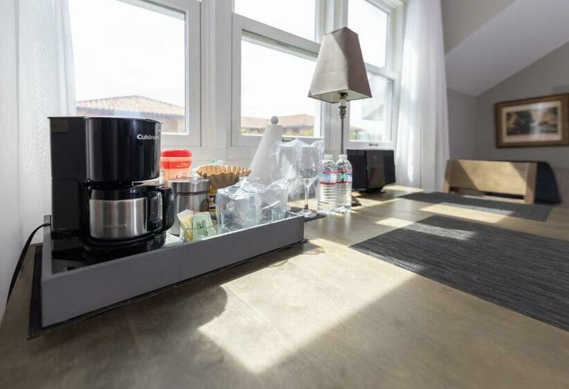 צימר Nantucket Whale Inn, Half Moon Bay