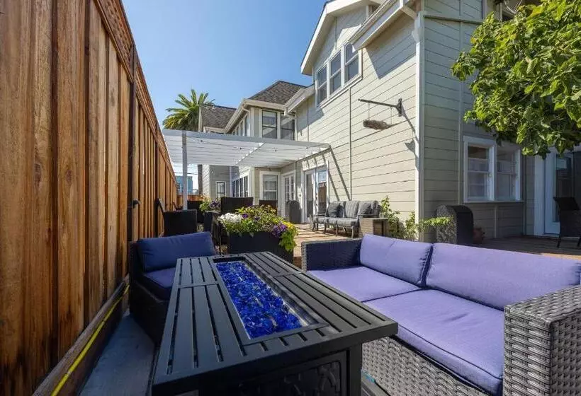 Aamiaismajoitus (B&B) Nantucket Whale Inn, Half Moon Bay