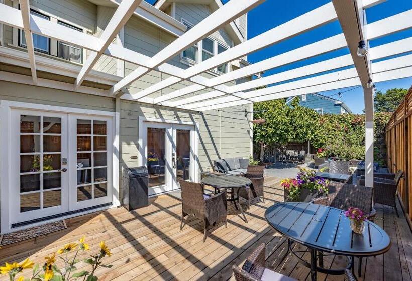 צימר Nantucket Whale Inn, Half Moon Bay