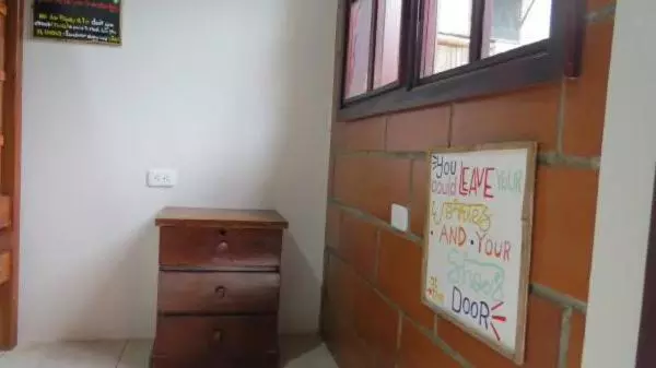 Esperanto Bed & Breakfast Surf Hostel