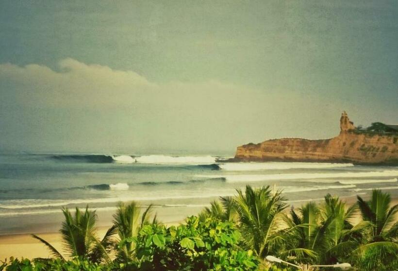 Esperanto Bed & Breakfast Surf Hostel