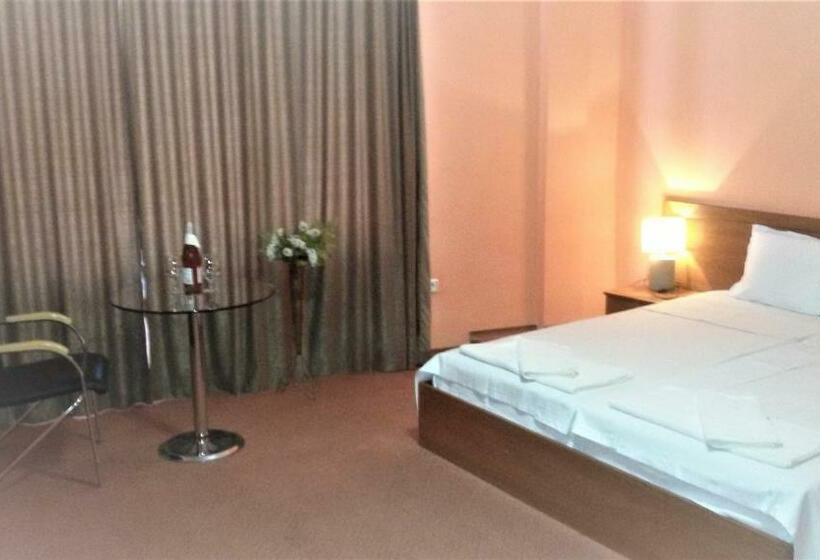 ホテル хотелски комплекс радецки град козлодуй