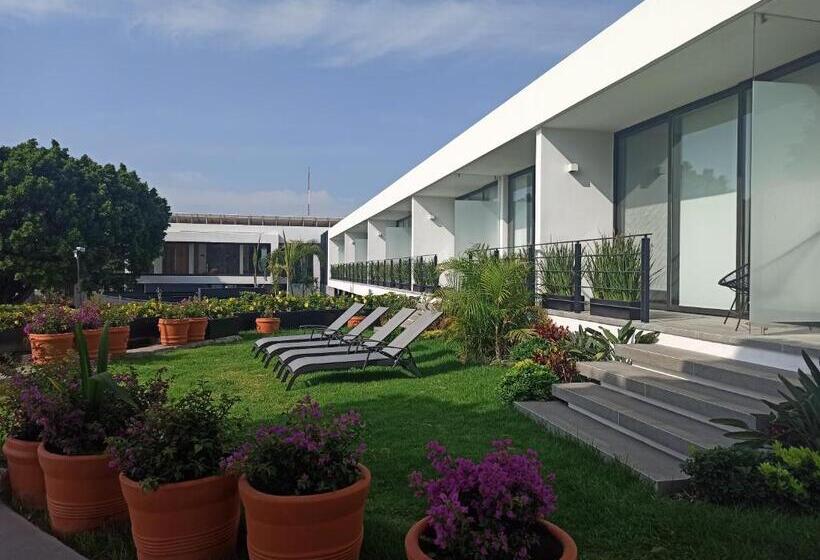 Villa Internacional Hotel & Club