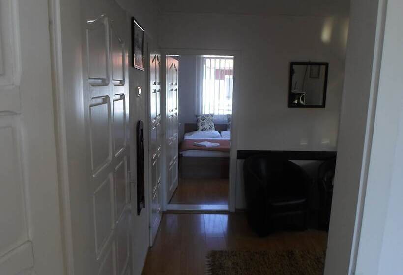 پانسیون Zoltan&erika