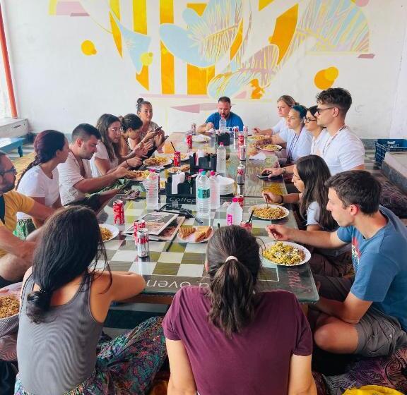 فندق صغير Doctor Alone