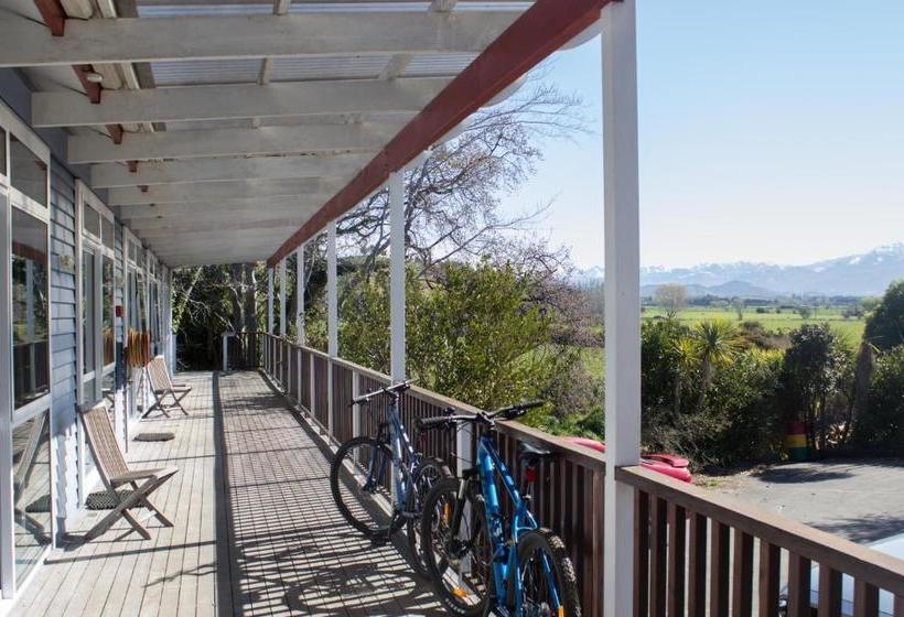 旅馆 The Lazy Shag Lodge