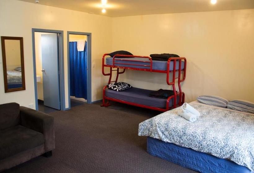 旅馆 The Lazy Shag Lodge