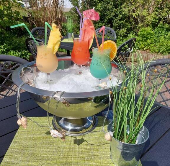 Отель Wellness Gasthof Cafe Nuhnetal