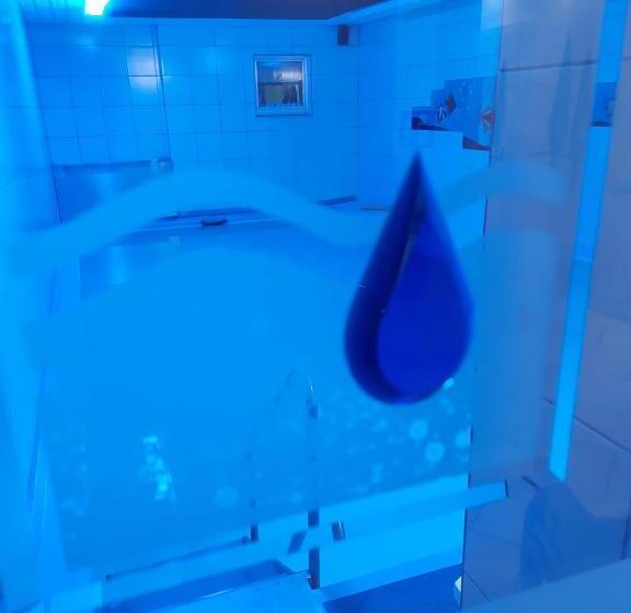 Отель Wellness Gasthof Cafe Nuhnetal