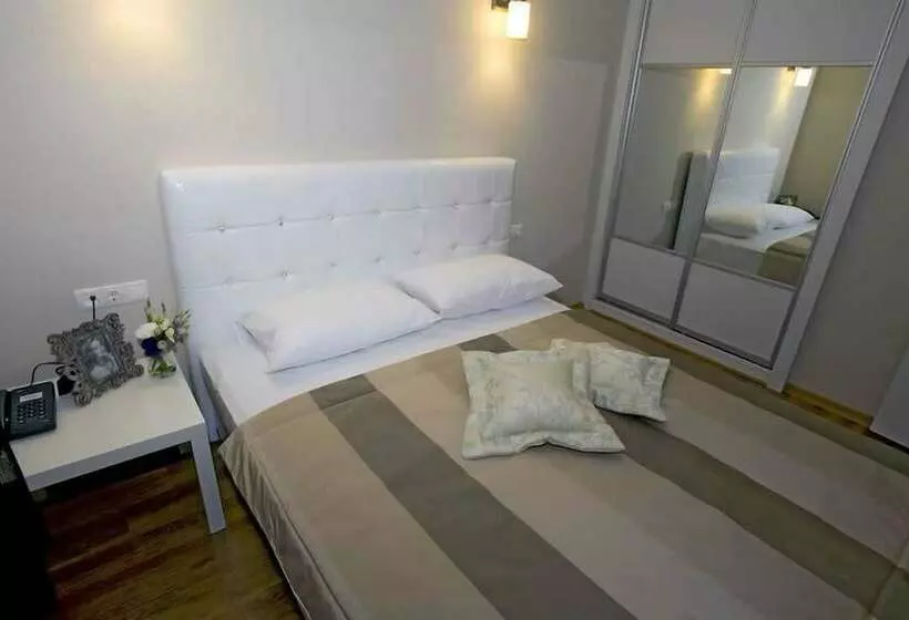 Kondo Suites & Residence