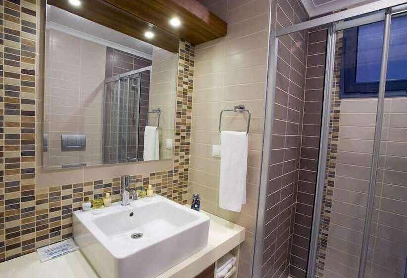 Kondo Suites & Residence