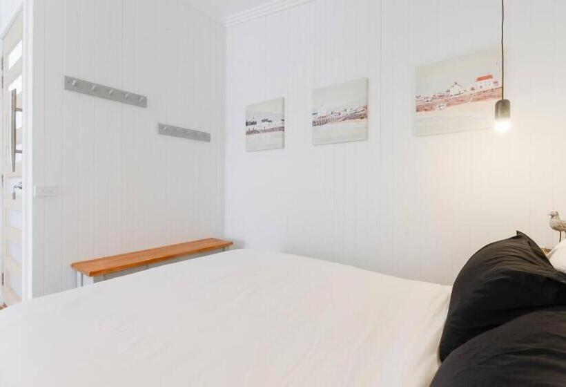 بنسيون By The Seaside