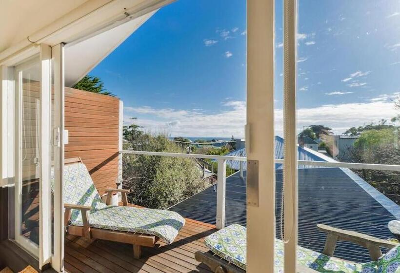 بنسيون By The Seaside