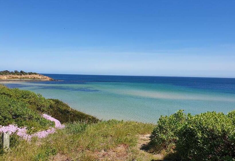 بنسيون By The Seaside