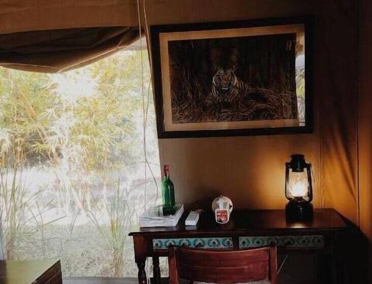 Отель Bagh Tola, Bandhavgarh