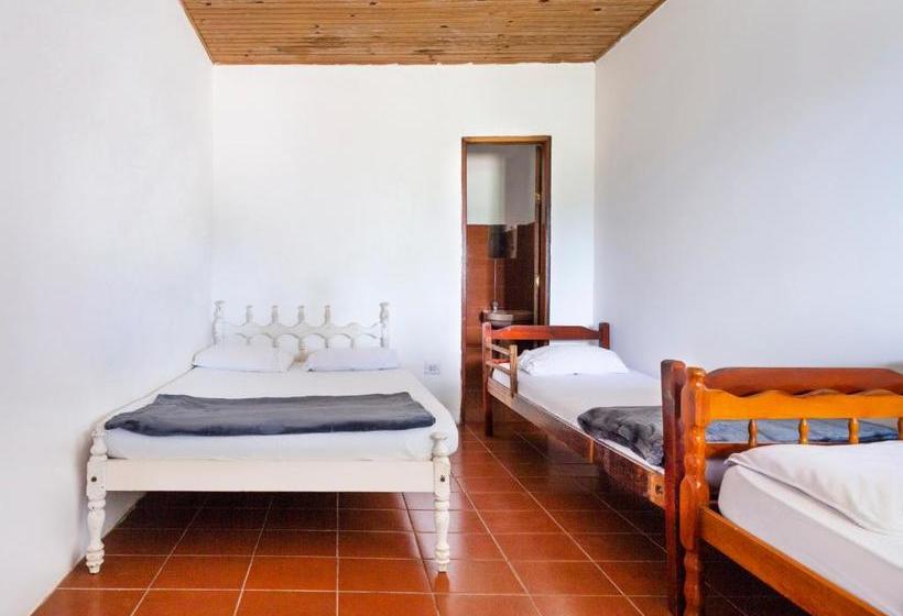 Hotel Oyo Pousada Vista Linda  7 Minutos Do Centro Histórico Do Descobrimento