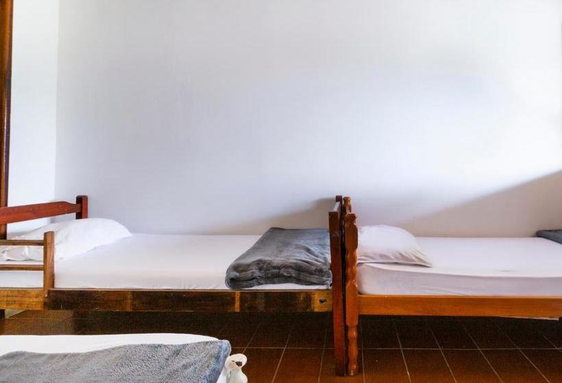 Hotel Oyo Pousada Vista Linda  7 Minutos Do Centro Histórico Do Descobrimento