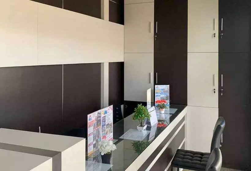 Hotelli Reddoorz @ Kampkey Tanah Hitam