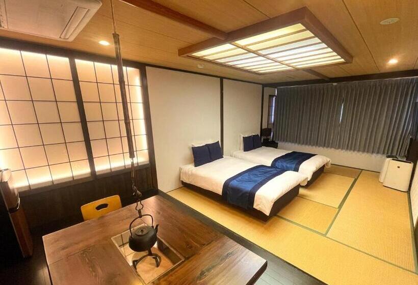 Seven Seas Hotel Ito (セブンシーズホテル）