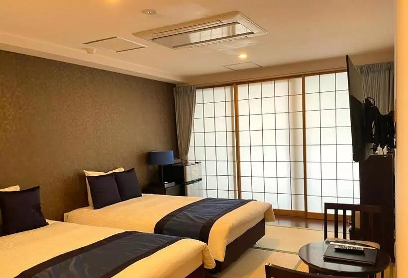 Seven Seas Hotel Ito (セブンシーズホテル)