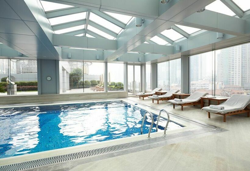 Four Seasons Hotel Shanghai