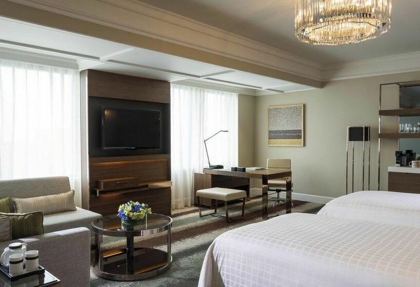 Four Seasons Hotel Shanghai