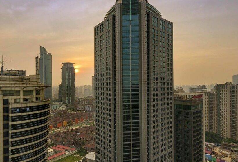 Four Seasons Hotel Shanghai